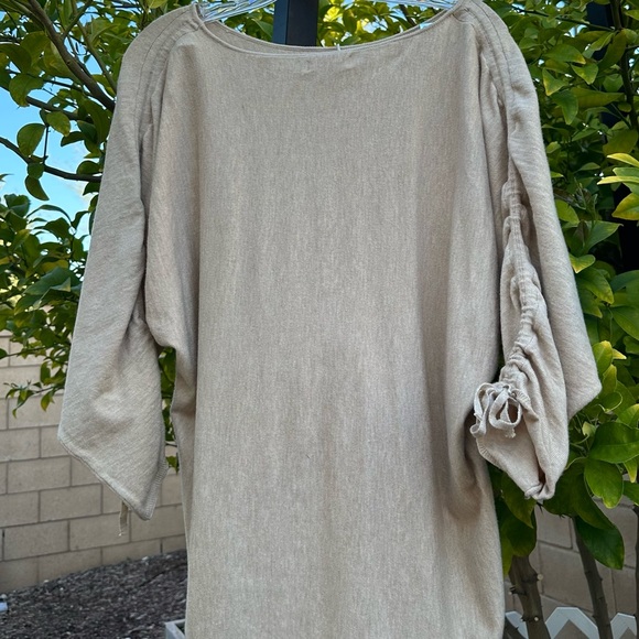 MAX STUDIO Dolman Long Sleeve Knit With Ruched Tie Sleeves in Oat Brown-S - Picture 7 of 10